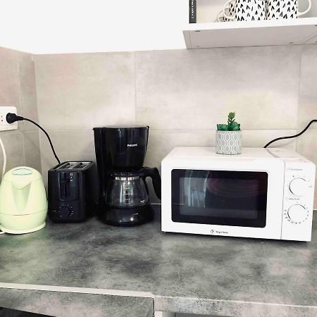 Jolie Appartement 2 Chambres 65M2 Au Centre Ville فونتيناي لو كومت المظهر الخارجي الصورة