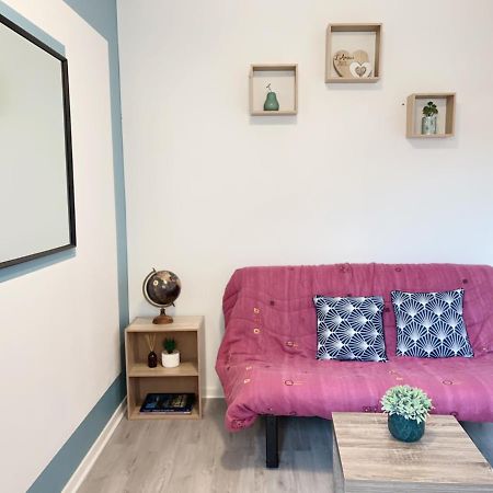 Jolie Appartement 2 Chambres 65M2 Au Centre Ville فونتيناي لو كومت المظهر الخارجي الصورة